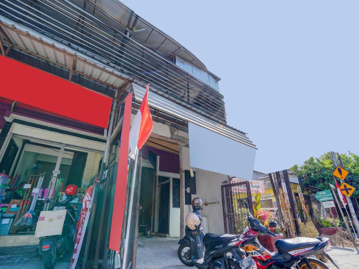 Oyo 4006 Gajah Mada Trim Syariah Otel Surabaya Dış mekan fotoğraf